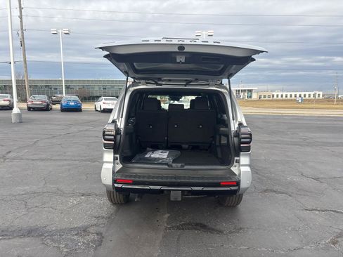 Used 2025 Toyota 4Runner TRD Sport image 10