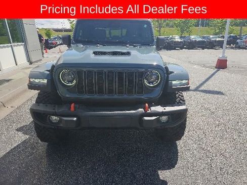 Used 2025 Jeep Gladiator Mojave AWD/4WD image 6