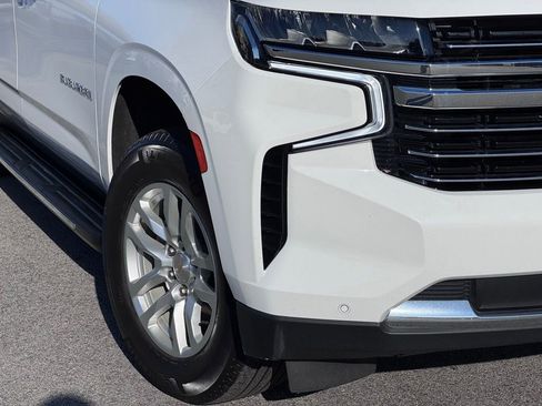 Used 2023 Chevrolet Suburban LT image 48