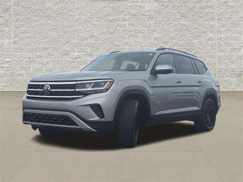 Certified 2023 Volkswagen Atlas SE w/ Panoramic Sunroof Package AWD/4WD image 3