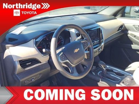 Used 2023 Chevrolet Traverse LS w/ Safety Package image 4