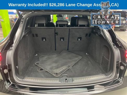 Used 2021 Porsche Macan image 14