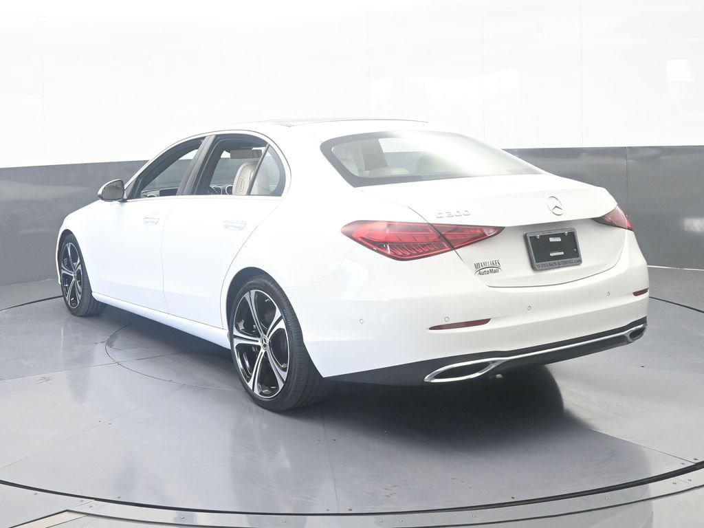 Used 2025 Mercedes-Benz C 300 Sedan image 4