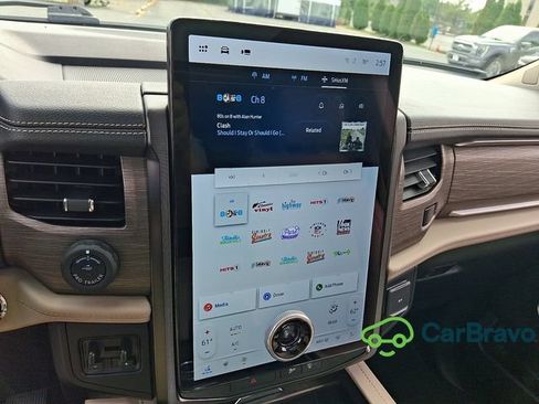 Used 2023 Ford Expedition Limited AWD/4WD image 17