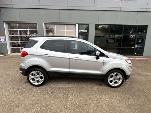 Used 2021 Ford EcoSport SE w/ SE Convenience Package image 22