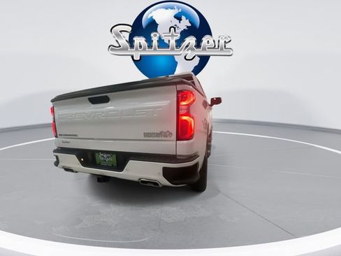 Certified 2022 Chevrolet Silverado 1500 High Country w/ Technology Package image 9