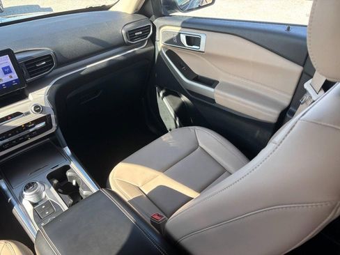 Used 2023 Ford Explorer XLT w/ Equipment Group 202A image 16