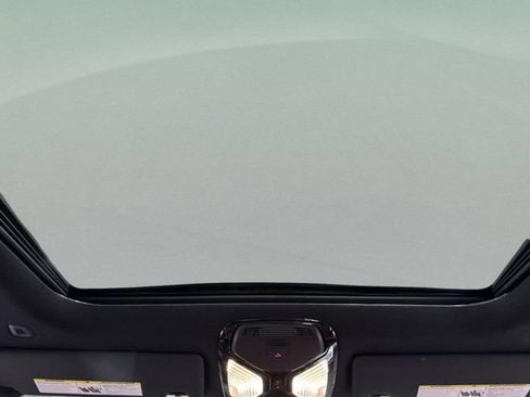 Used 2025 BMW i4 xDrive40i w/ Premium Package image 12