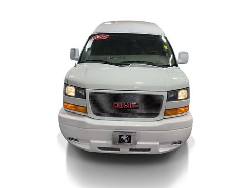 Used 2024 GMC Savana 2500 w/ Driver Convenience Package RWD image 6