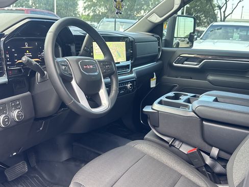 Used 2026 GMC Sierra 3500 SLE w/ SLE Value Package AWD/4WD image 6