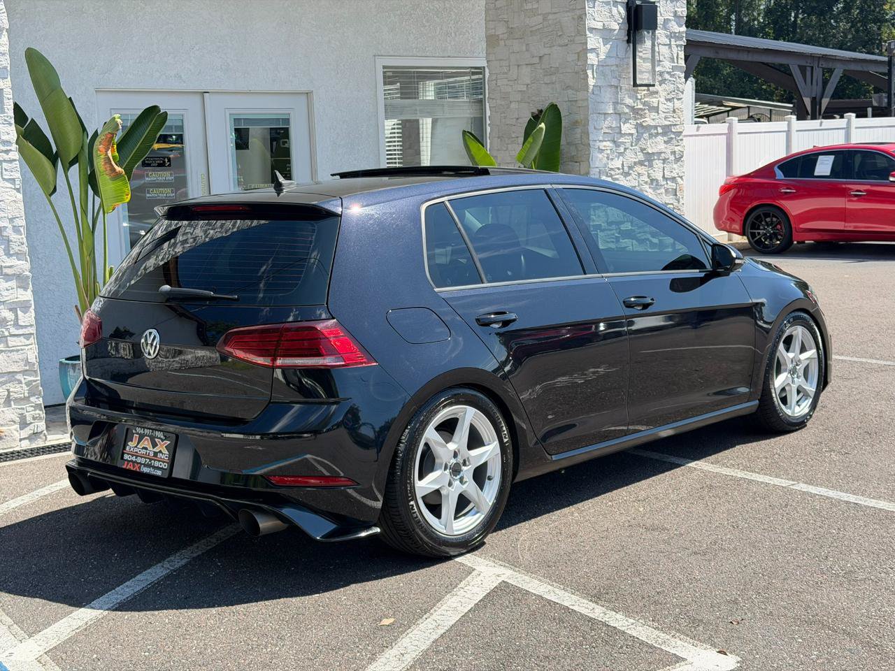 Used 2021 Volkswagen Golf 4-Door FWD image 15