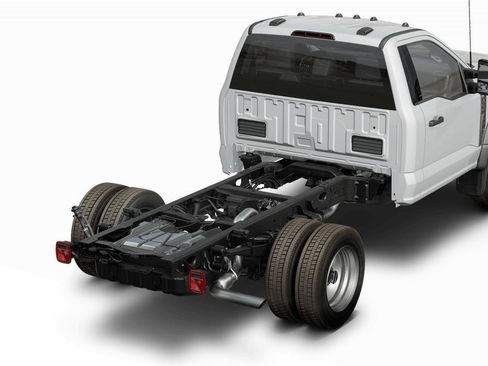 New 2024 Ford F550 4x4 Regular Cab Super Duty w/ XLT Value Package image 3