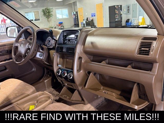 Used 2003 Honda CR-V LX image 12
