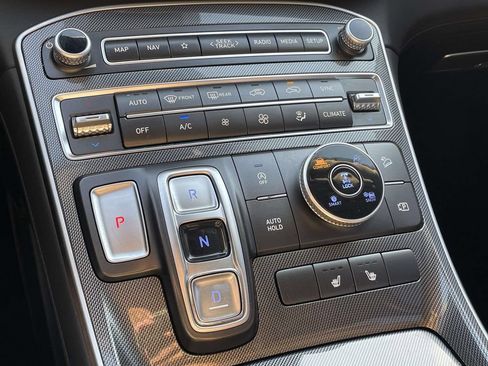 Certified 2023 Hyundai Santa Fe SEL w/ Premium Package AWD/4WD image 19
