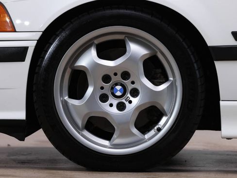 Used 1996 BMW M3 Coupe image 31