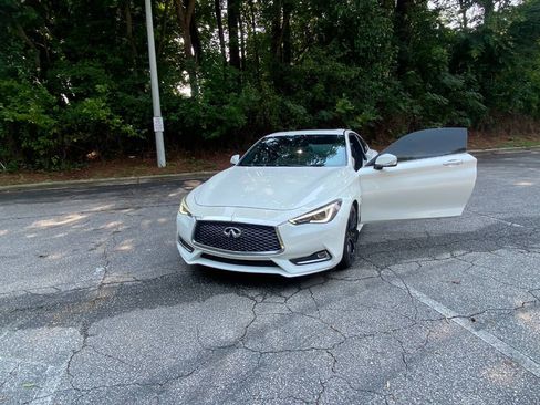 Used 2018 INFINITI Q60 3.0t Luxe w/ Sensory Package 3.0T Luxe RWD image 54