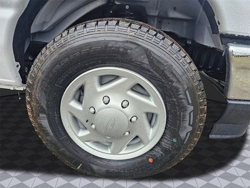 New 2026 Ford E-350 and Econoline 350 Super Duty w/ Power Equipment Group image 9