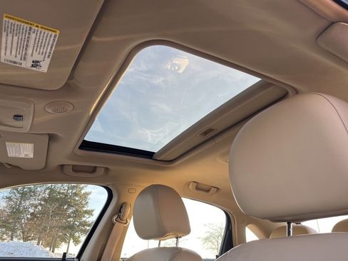 Used 2011 Chevrolet Impala LT w/ Luxury Edition Package image 16