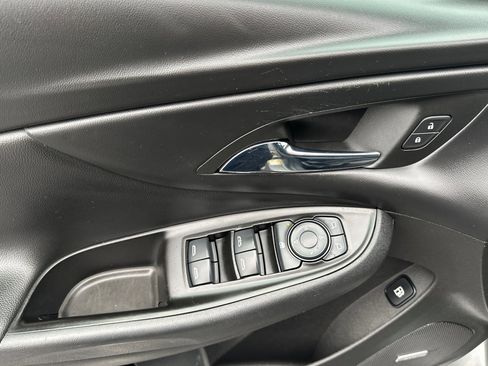 Used 2017 Chevrolet Volt Premier w/ Driver Confidence II Package image 15