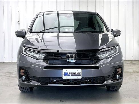 New 2026 Honda Odyssey Elite image 3
