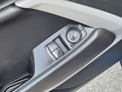 Used 2021 Chevrolet Camaro LS image 12