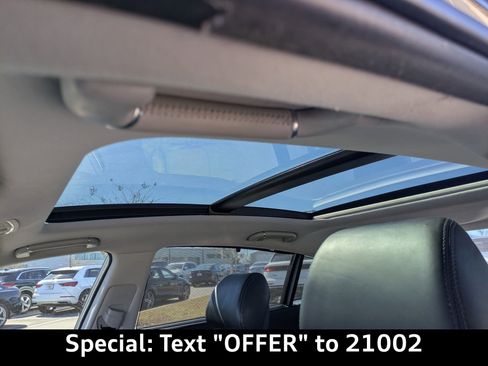 Used 2016 Kia K900 Luxury image 18