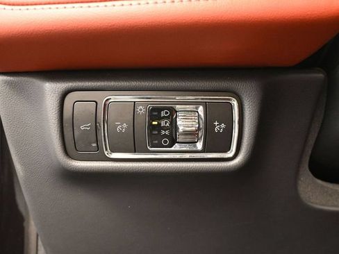 Used 2025 Lincoln Aviator Reserve w/ Equipment Group 201A AWD/4WD image 33