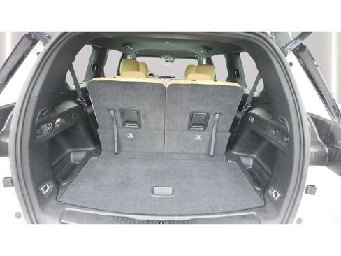 Used 2025 Jeep Grand Cherokee L Limited AWD/4WD image 17