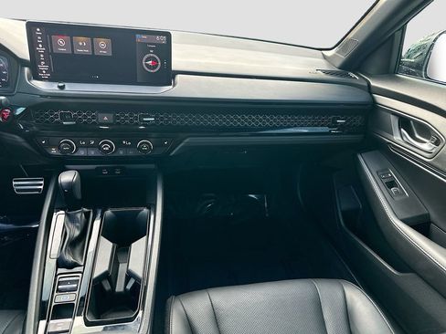 Used 2024 Honda Accord Sport image 23