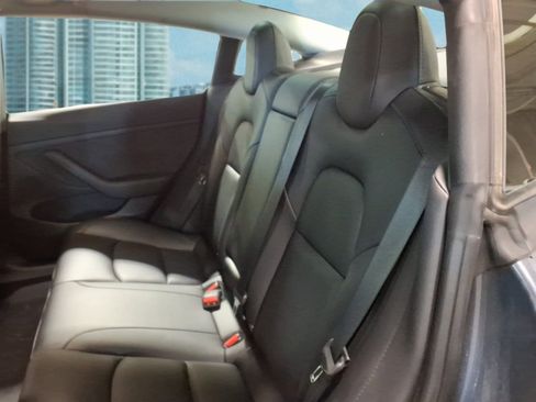 Used 2023 Tesla Model 3 Performance image 16