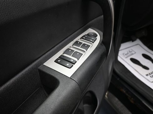Used 2009 Chevrolet Silverado 1500 LT w/ Power Pack Plus AWD/4WD image 11