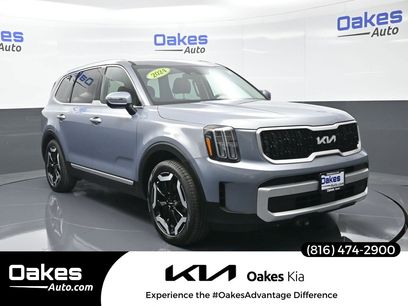 Used 2024 Kia Telluride EX w/ EX Captain's Chair Package