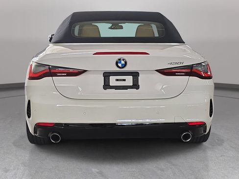 Used 2024 BMW 430i Convertible w/ Convenience Package RWD image 8