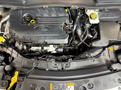 Used 2017 Ford Escape Titanium image 28