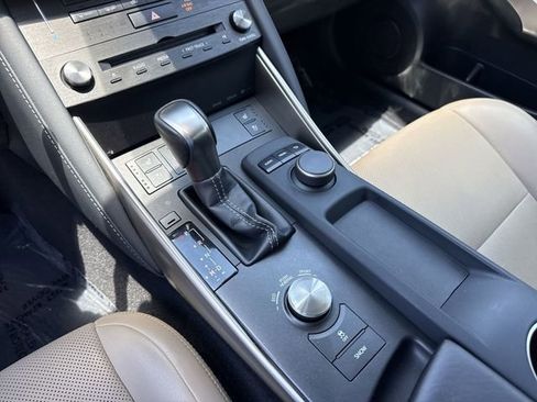Used 2019 Lexus IS 300 RWD image 20