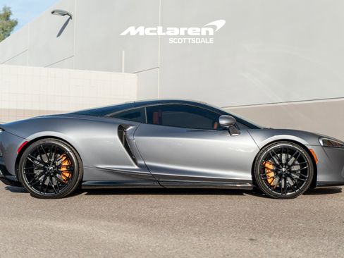 Used 2023 McLaren GT image 8