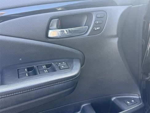 Used 2021 Honda Pilot Touring image 15