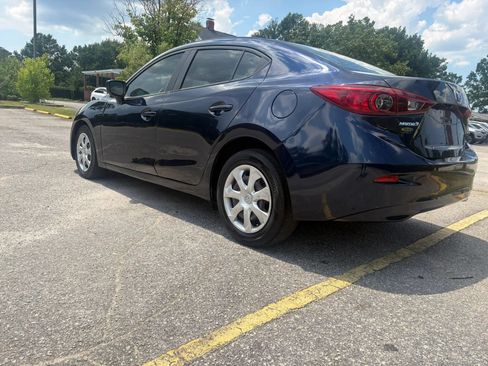 Used 2017 MAZDA MAZDA3 Sport FWD image 5