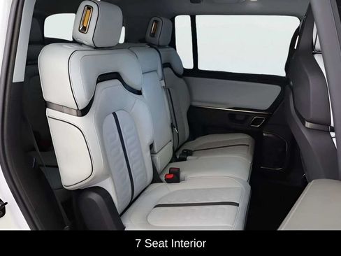 Used 2024 Rivian R1S Adventure AWD/4WD image 10
