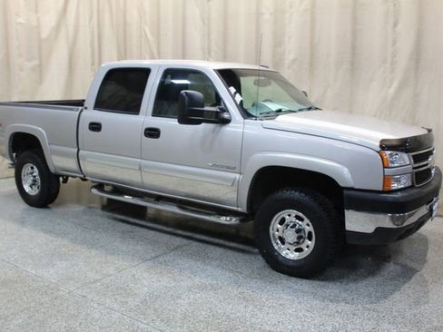 Used 2006 Chevrolet Silverado 2500 LT w/ Onstar Plus Package image 1