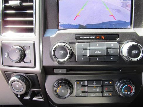 Used 2018 Ford F150 XLT w/ Equipment Group 302A Luxury image 21