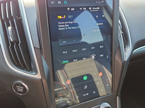 Used 2024 Ford Edge ST-Line image 14