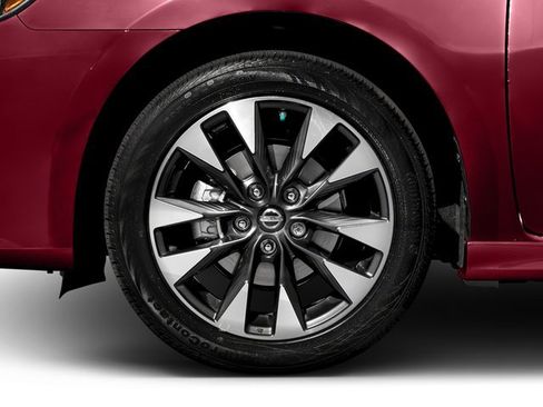 Used 2018 Nissan Sentra SR w/ SR Midnight Edition Package FWD image 14