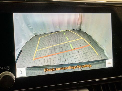 Used 2023 Toyota RAV4 XLE Premium image 14