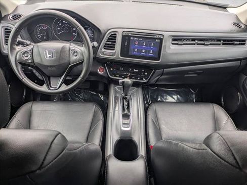Used 2017 Honda HR-V EX-L image 18