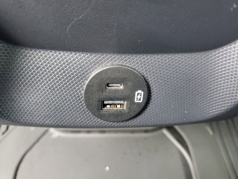 Used 2021 Ford Mustang Mach-E GT image 30