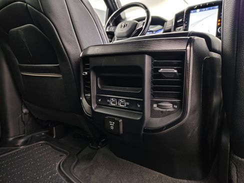 Used 2022 RAM 1500 Limited w/ Body Color Bumper Group image 38