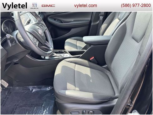 Certified 2023 Buick Encore GX Select w/ Sport Touring Package image 18
