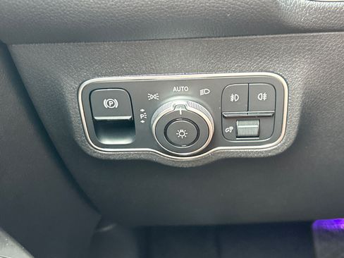 New 2026 Mercedes-Benz GLB 250 image 20
