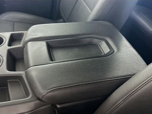 Used 2022 Chevrolet Silverado 2500 W/T w/ WT Convenience Package image 17